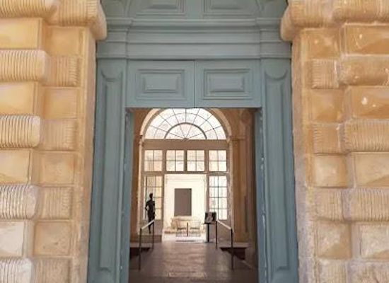 malta/grand-harbour/landmark/auberge-d-italie
