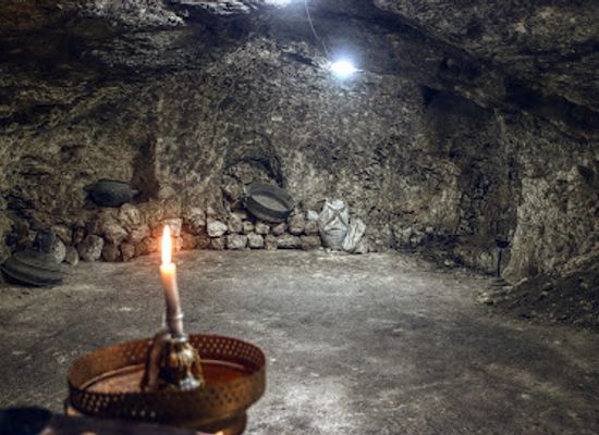 israel/galilee-region/landmark/holy-caves