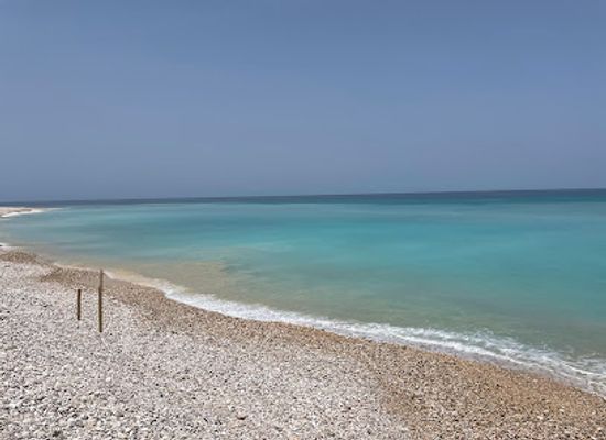 oman/al-hajar-ash-sharqi/landmark/white-sand-beach