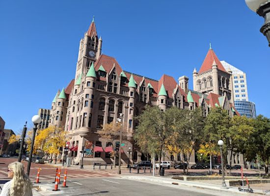 minnesota/saint-paul/lowertown/landmark/landmark-plaza