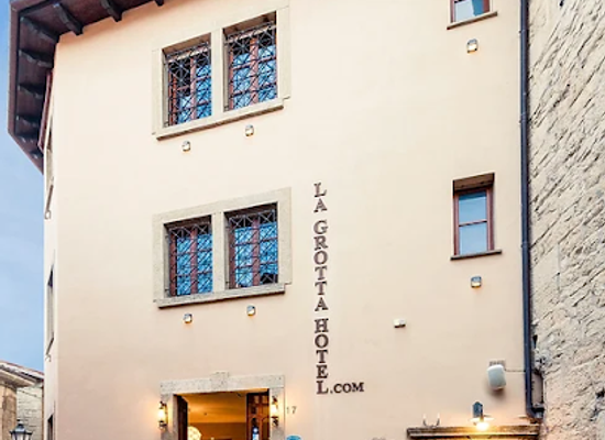 san-marino/domagnano/landmark/hotel-la-grotta