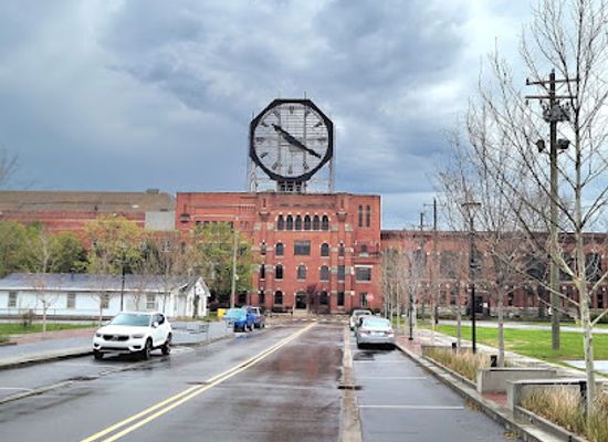 indiana/the-ohio-river-valley/landmark/colgate-palmolive-clock
