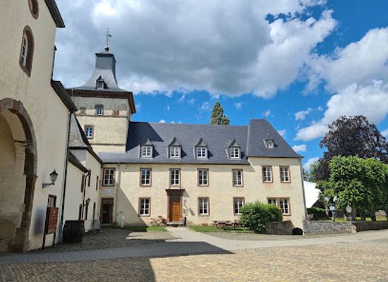 luxembourg/gutland/landmark/wiltz-castle