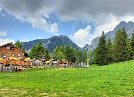italy/alto-adige/landmark/zuegghutte
