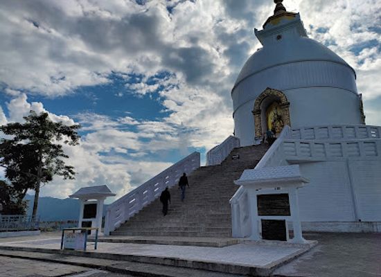 nepal/pokhara/world-peace-pagoda/landmark/stupa-walkway-nepal