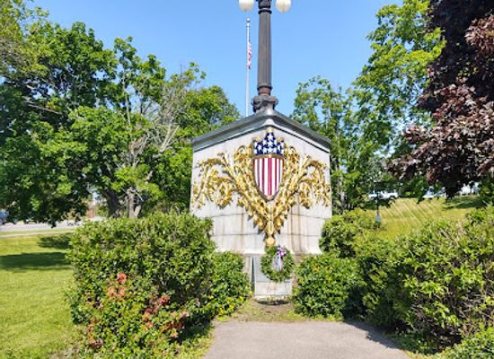 maine/bangor/landmark/battleship-maine-monument