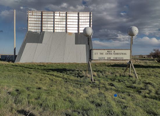 nebraska/sandhills/landmark/sandhills-drive-in