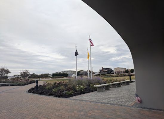 new-york/new-york-metropolitan-area/landmark/town-park-at-point-lookout-9-11-memorial