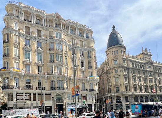 spain/madrid/gran-via/landmark/templete-metro-gran-via