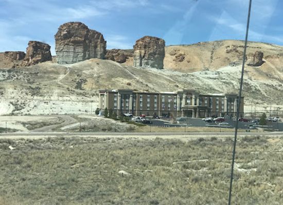wyoming/green-river/landmark/pilot-butte-wild-horse-scenic-loop