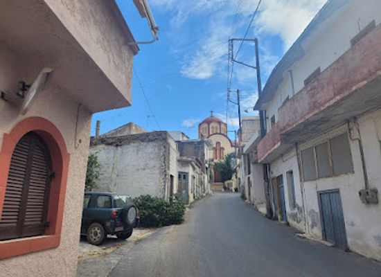 greece/crete/landmark/budynek-pomalowany-w-kanonie-neoplastycyzmu