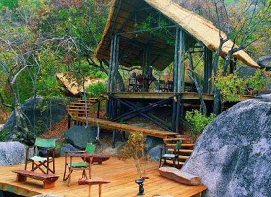 malawi/lilongwe-plain/landmark/domwe-island-adventure-camp