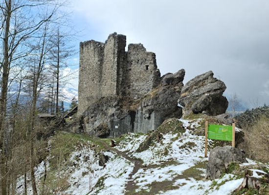 liechtenstein/gnalp-trail/landmark/wildschloss