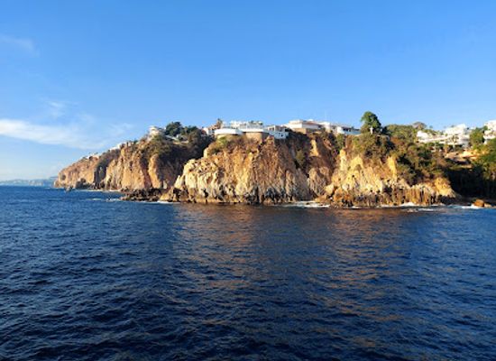 mexico/acapulco/acapulco-tradicional/landmark/fiesta-bonanza-yachts