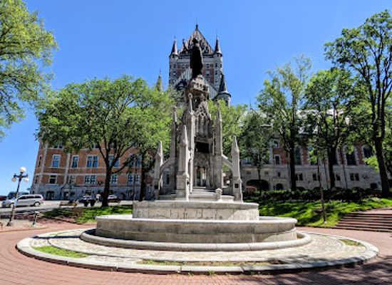 canada/quebec-city/old-quebec/landmark/place-d-armes