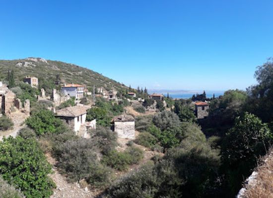 turkiye/ionia/landmark/old-doganbey-houses