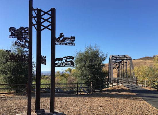 california/santa-clarita/landmark/iron-horse-trailhead