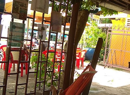 cambodia/kampot/landmark/rusty-keyhole-two