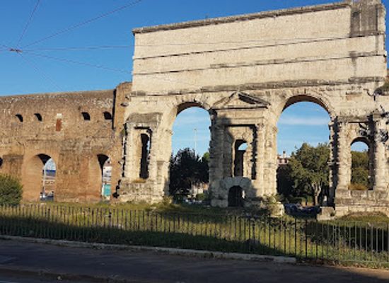 italy/lazio/landmark/porta-maggiore