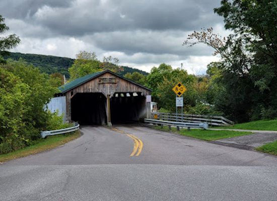 vermont/middlebury/landmark/pulp-mill-covered-bridge