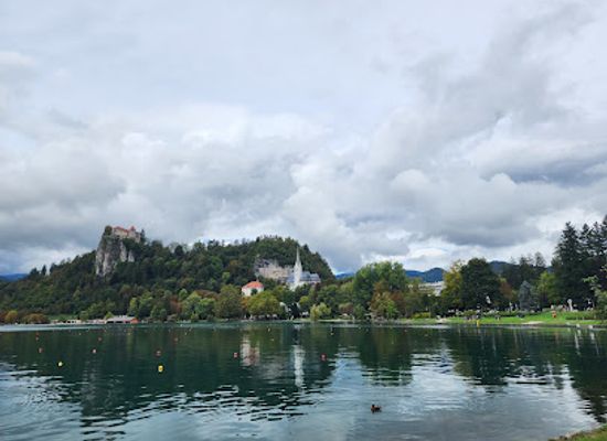 slovenia/bled/landmark/baroque-statue-of-m-magdalene