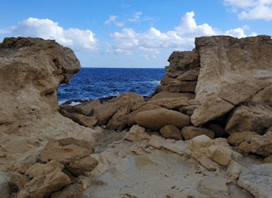 malta/northern-region/landmark/white-rocks