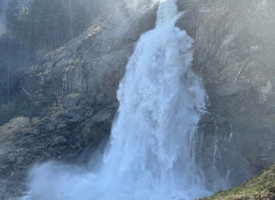 austria/kitzbuhel-alps/landmark/krimml-wasserfalldorf