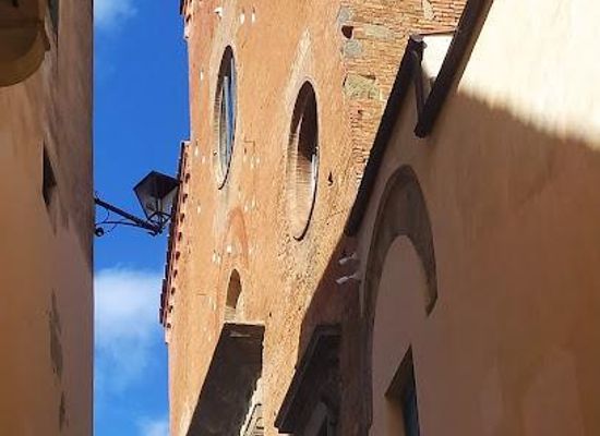 italy/tuscany/landmark/cattedrale-di-santa-maria-assunta-e-san-genesio