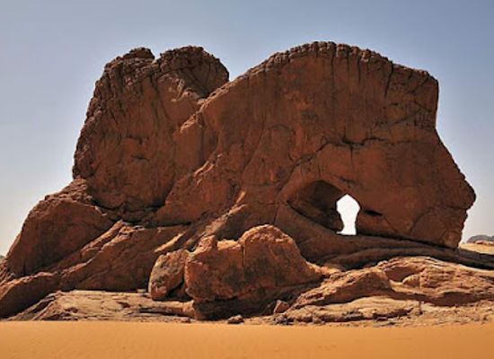 chad/borkou-ennedi-tibesti/landmark/le-nord-desert-du-tchads-borkou-ennedi-tibesti