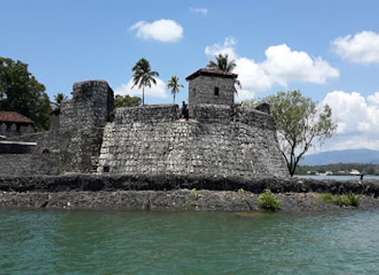 guatemala/caribbean-coast/landmark/castillo-de-san-felipe-de-lara