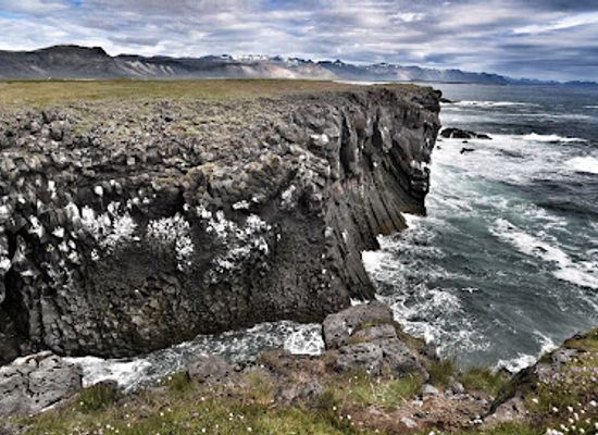 iceland/snæfellsnes-peninsula/landmark/barour-snafellsas-statue