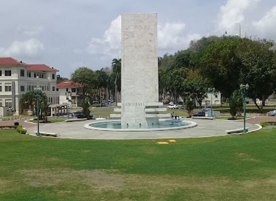 panama/chitre/landmark/monumento-a-goethals