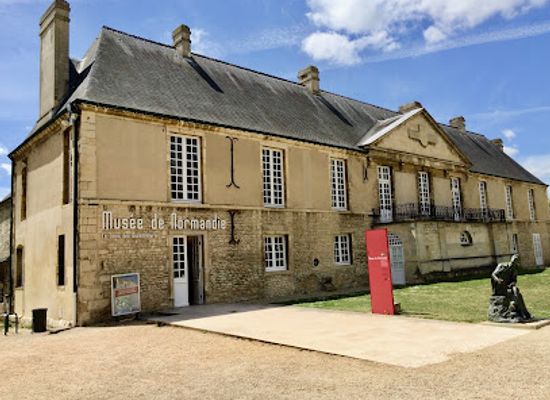 france/caen/landmark/musee-de-normandie