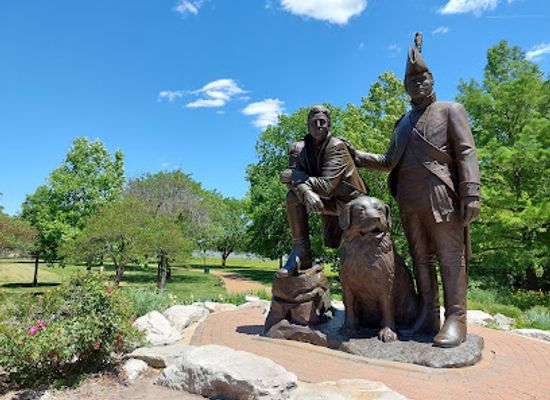 missouri/st-charles/landmark/lewis-and-clark-monument