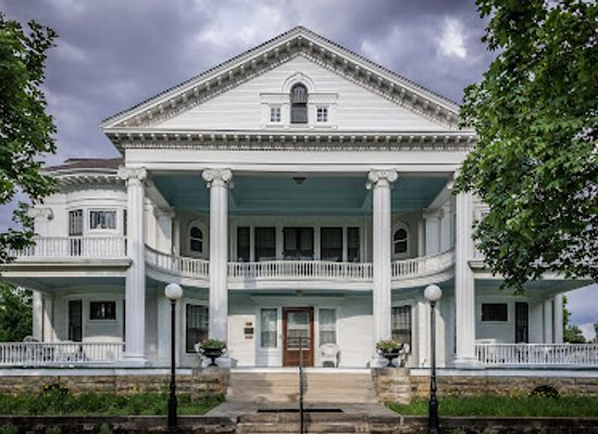 kansas/cherokee-lowlands/landmark/seelye-mansion