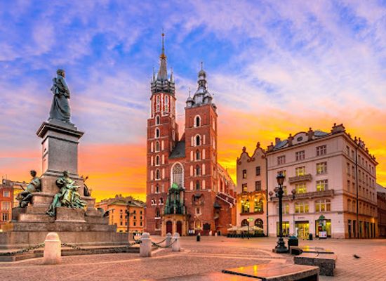 poland/krakow/landmark/st-mary-s-basilica