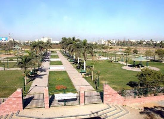 pakistan/karachi/gulshan-e-iqbal/landmark/aziz-bhatti-park