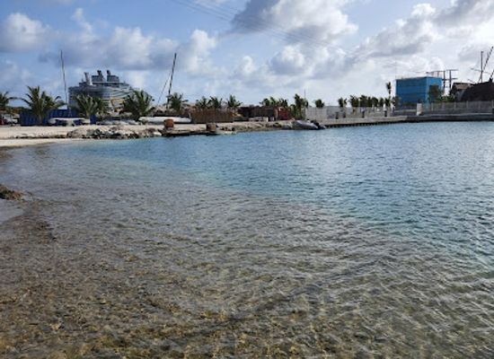 sint-maarten/point-blanche/landmark/amsterdam-cheese-and-liquor-store