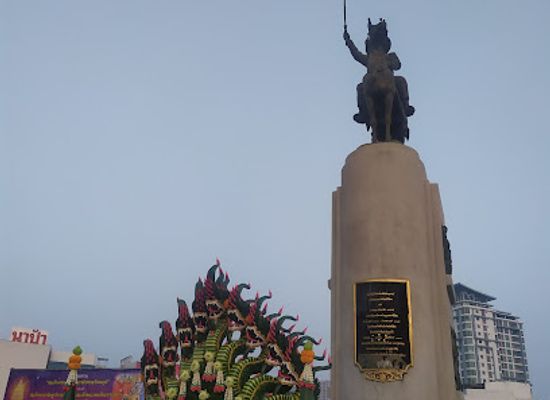 thailand/central-thailand/landmark/king-taksin-the-great-monument