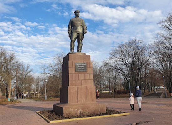moldova/tiraspol/landmark/monument-to-kotovsky