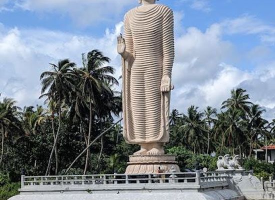 sri-lanka/galle-district/landmark/tsunami-honganji-viharaya