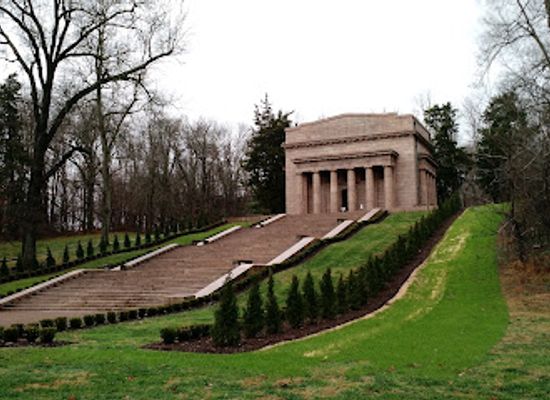 kentucky/pennyroyal-plateau/landmark/abraham-lincoln-birthplace