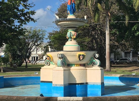 saint-kitts-and-nevis/frigate-bay/landmark/st-kitts-nevis-independence-square