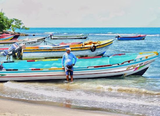 jamaica/treasure-beach/landmark/captain-dennis-boat-tours