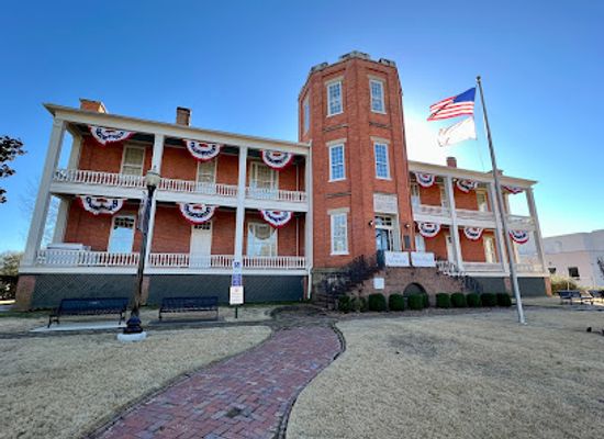 arkansas/north-little-rock/landmark/macarthur-museum-of-arkansas-military-history