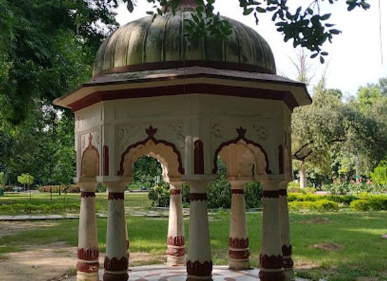 india/punjab/landmark/barandari-garden