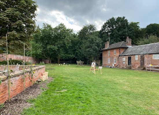 united-kingdom/nottingham/wollaton-park/attraction/walled-garden-wollaton-park