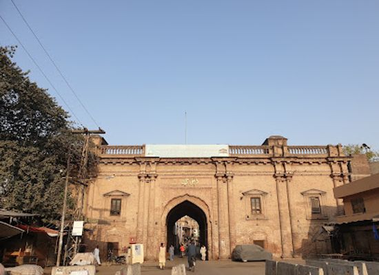 pakistan/lahore/johar-town/landmark/dehli-gate