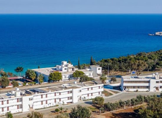 cyprus/makronissos-peninsula/landmark/konnos-bay-gardens