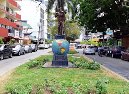 panama/western-panama/landmark/statue-of-roberto-hands-of-stone-duran